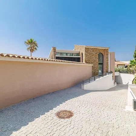 Beautiful House In Theoule-sur-mer شقة Saint-Raphaël